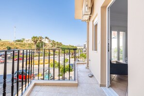 Apartment, Smoking | 3 bedrooms