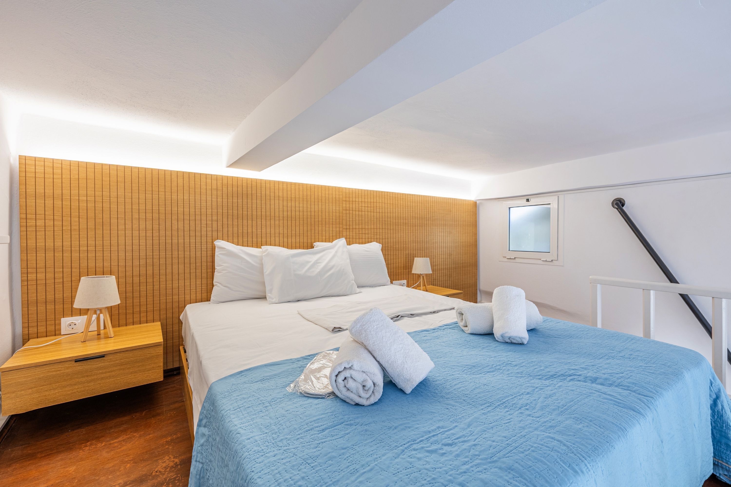 Studio, Smoking | 3 bedrooms