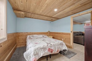 Schreibtisch, Bügeleisen/Bügelbrett, kostenloses WLAN, Bettwäsche