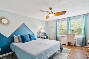 2 Schlafzimmer, Schreibtisch, Bügeleisen/Bügelbrett, kostenloses WLAN