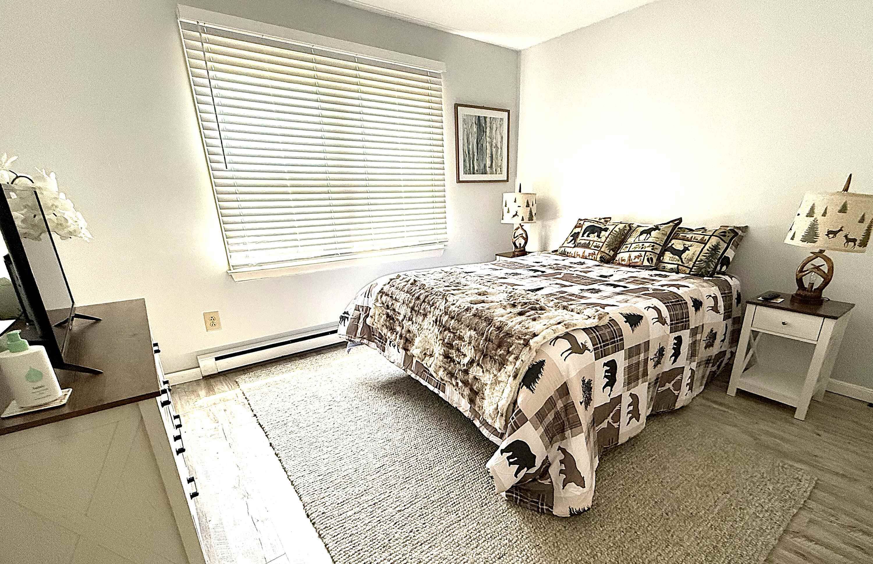 2 chambres, bureau, Wi-Fi, literie fournie