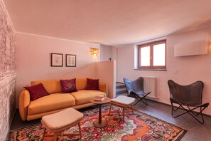 4 bedrooms, laptop workspace, free WiFi, bed sheets - Villa Belvedere Condor - L - with Pool (Alassio)