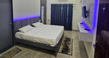 Raghupati Raghav Raja Ram Inn