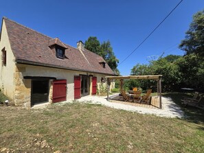 Outdoor dining - Charming wooden cottage, 4 pers, pets allowed (Carlux)