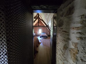 2 bedrooms - Charming wooden cottage, 4 pers, pets allowed (Carlux)
