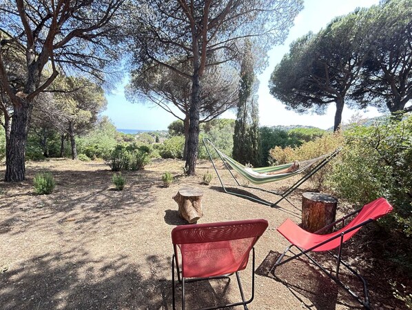 Property grounds - Mediterranean villa near beach and center in Sainte-Maxime (Sainte-Maxime)