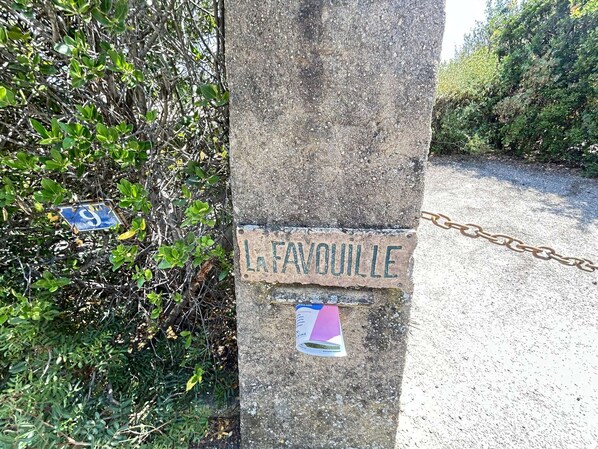 Property grounds - Mediterranean villa near beach and center in Sainte-Maxime (Sainte-Maxime)