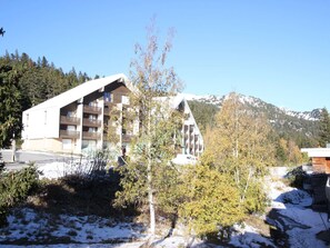 Exterior - 2-Room Apartment Close to Slopes (Chamrousse)