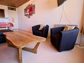 Interior - Lovely apartment at the foot of the slopes, cozy and bright (Chamrousse)