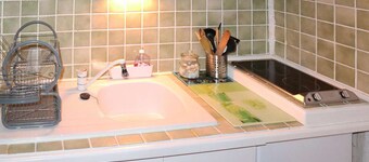 Cozy studio in Les Orres, ski-in/ski-out, WiFi and private parking