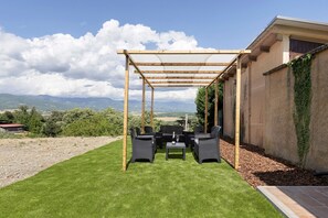 Terrace/patio - Apartment 'Bellavista Cottage Salvia' with Shared Garden, Wi-Fi and Air Conditioning (barberino di mugello)