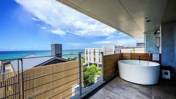 Villa básica, balcón, vistas al mar | Balcón