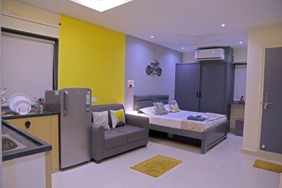 Srinivasam Studio Flat