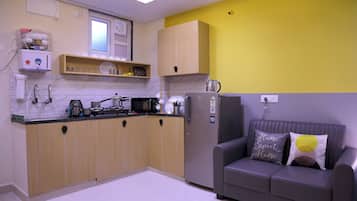 Premium Studio, Balcony | Private kitchen