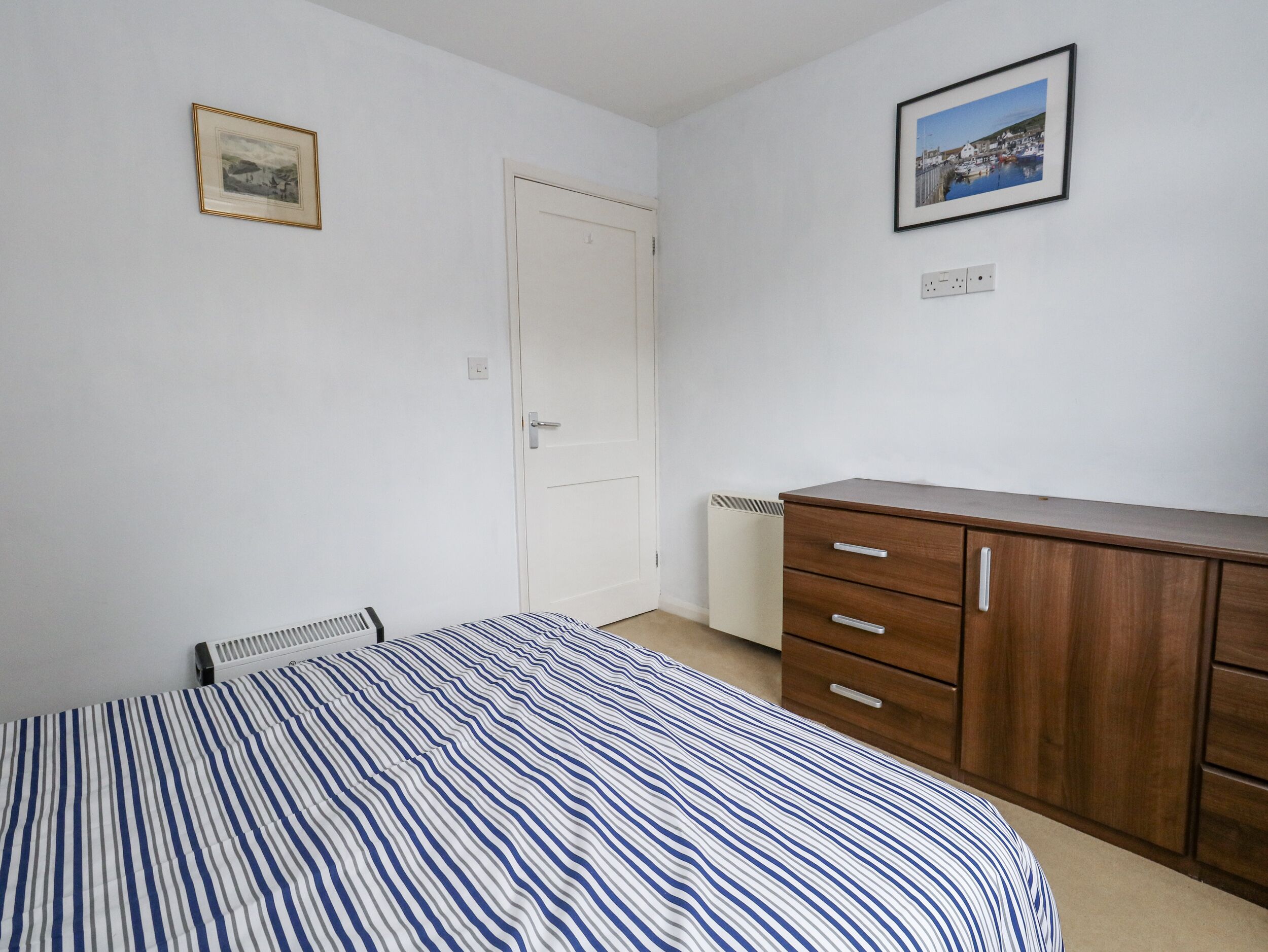 Cottage | 2 bedrooms, individually decorated, individually furnished, free WiFi