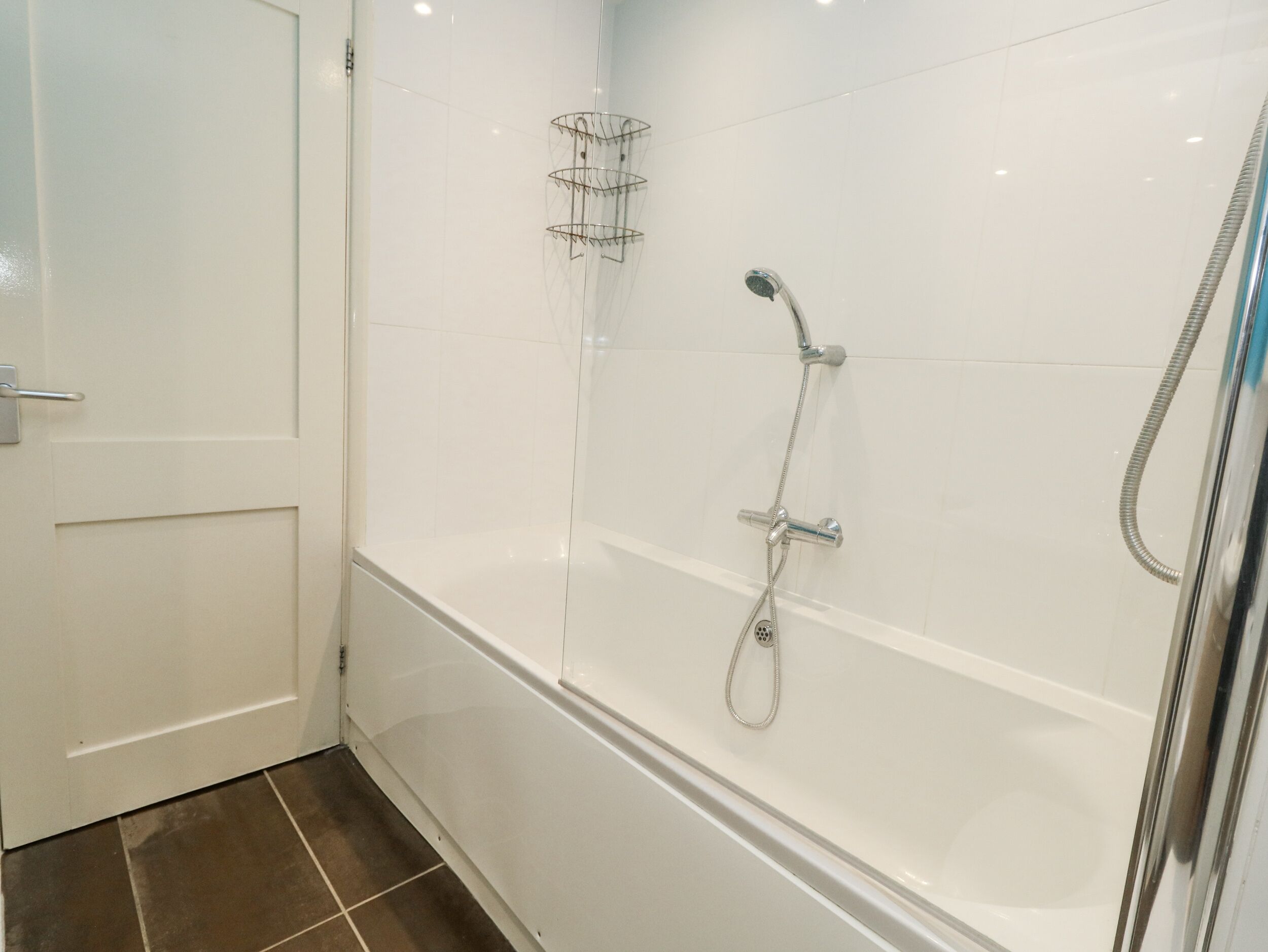 Cottage | Phòng tắm | Buồng tắm vòi sen 