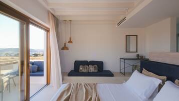 Suite with Sea View - First Floor - Elia | Seprai antialergi, kedap suara, setrika/meja setrika, dan Wi-Fi gratis