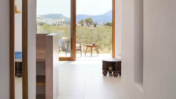 Suite with Garden View - Ground Floor - Spora | Ropa de cama hipoalergénica y sistema de insonorización