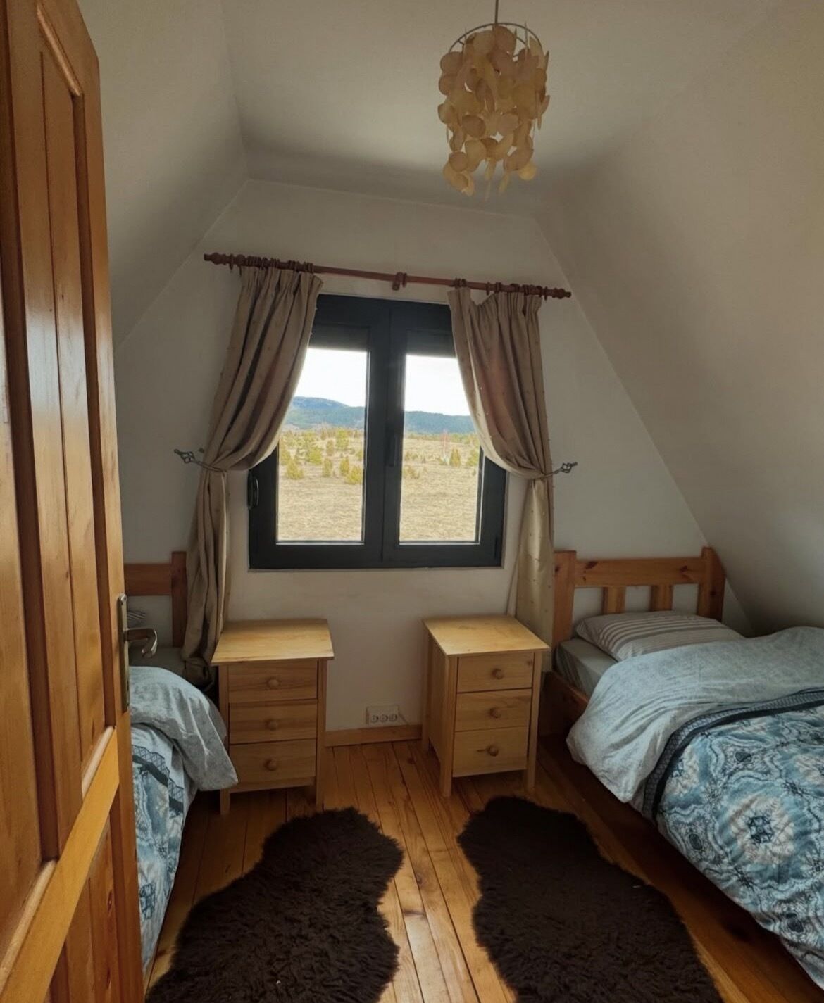 2 bedrooms, WiFi, bed sheets