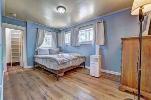 3 室のベッドルーム、アイロン / アイロン台、旅行用ベビーベッド、WiFi