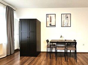 Appartement Premium, balcon, vue cour intérieure