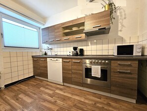 Premium-Apartment, Blick auf den Innenhof | Eigene Küche | Wasserkocher