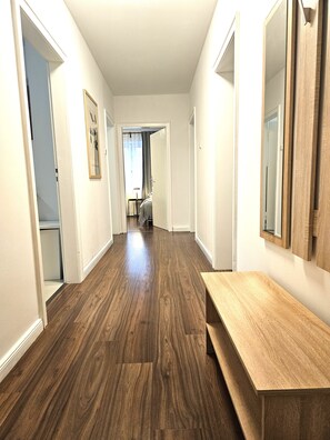 Appartement Premium, balcon, vue cour intérieure