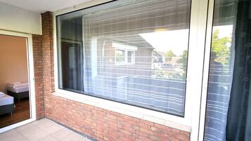 Comfort-Apartment, Balkon, Blick auf den Innenhof | Kostenloses WLAN