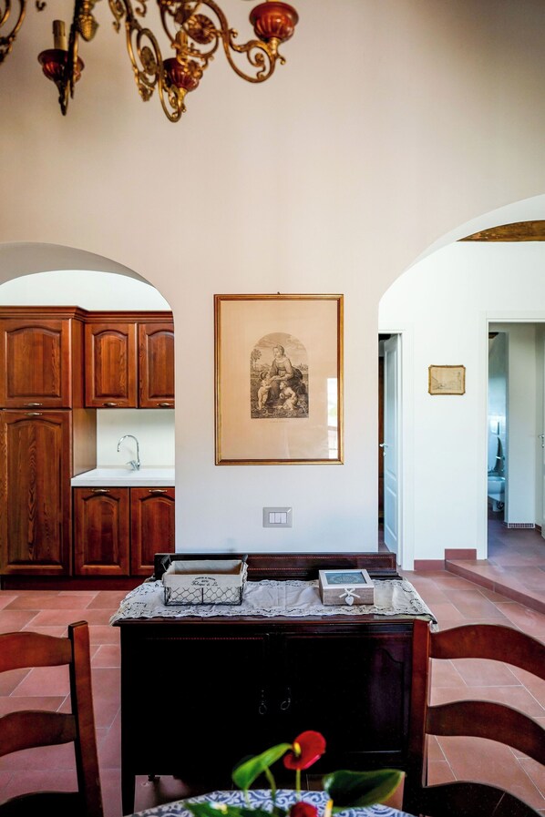 Interior - Cosy apartment in villa for 2 people with pool, A/C, WIFI and TV (Peccioli)