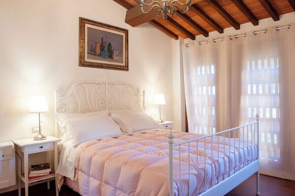 1 habitación, cuna de viaje y wifi gratis 