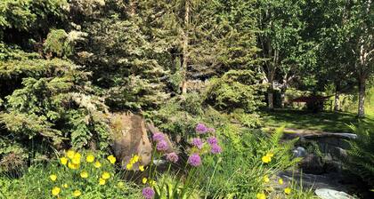 Luxury Seafront Stay with Separate Entrance at Gate Way to Olympic National Park