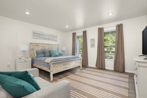 5 bedrooms, desk, free WiFi, bed sheets - Sand Dala | Brand New Bay Creek 5BR Luxury Home w/ Included Golf Cart, Pools & Private Beach (Cape Charles)