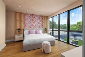 3 bedrooms, iron/ironing board, travel cot, free WiFi