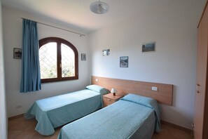 2 chambres, lit parapluie