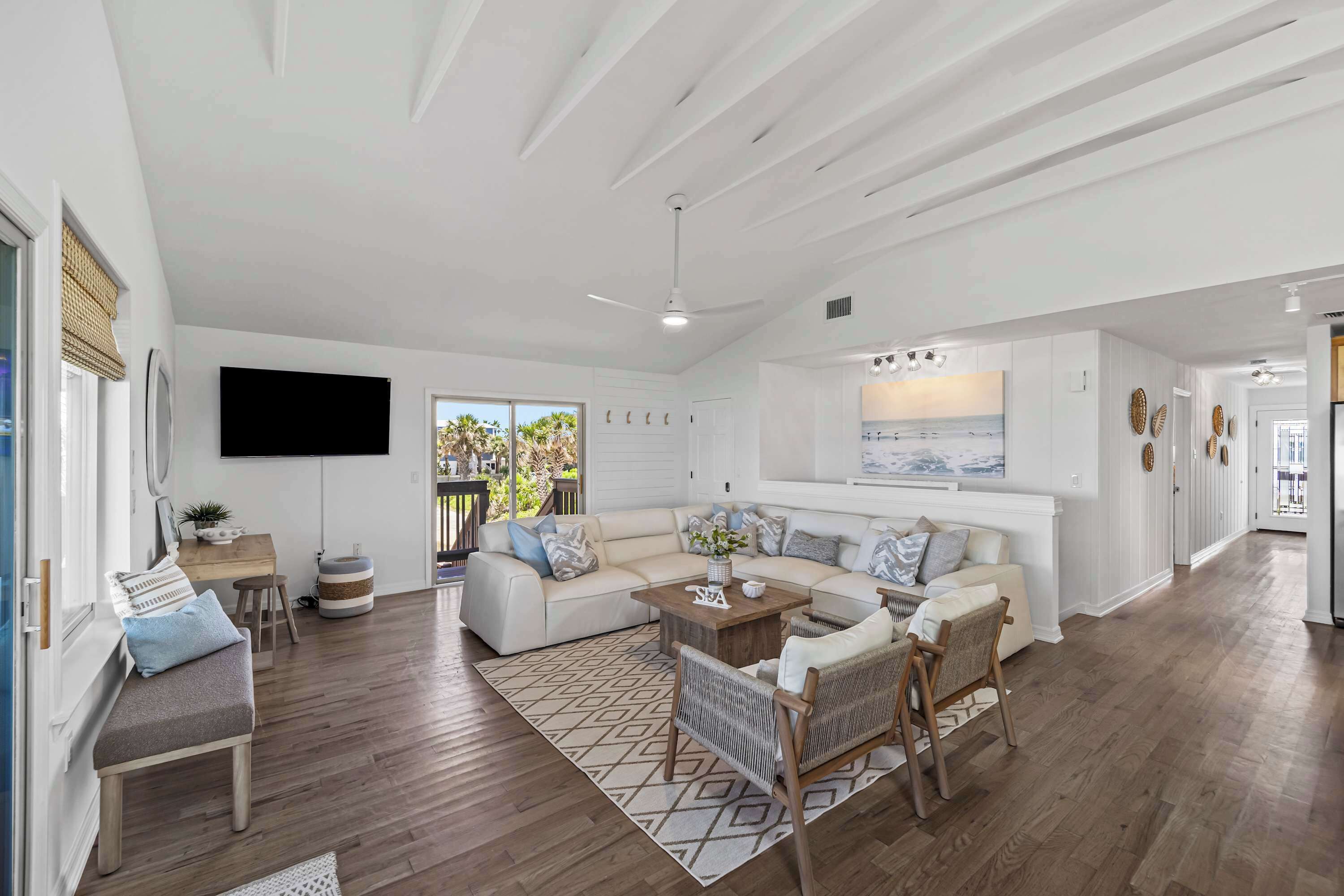 Televisión, libros, oficina