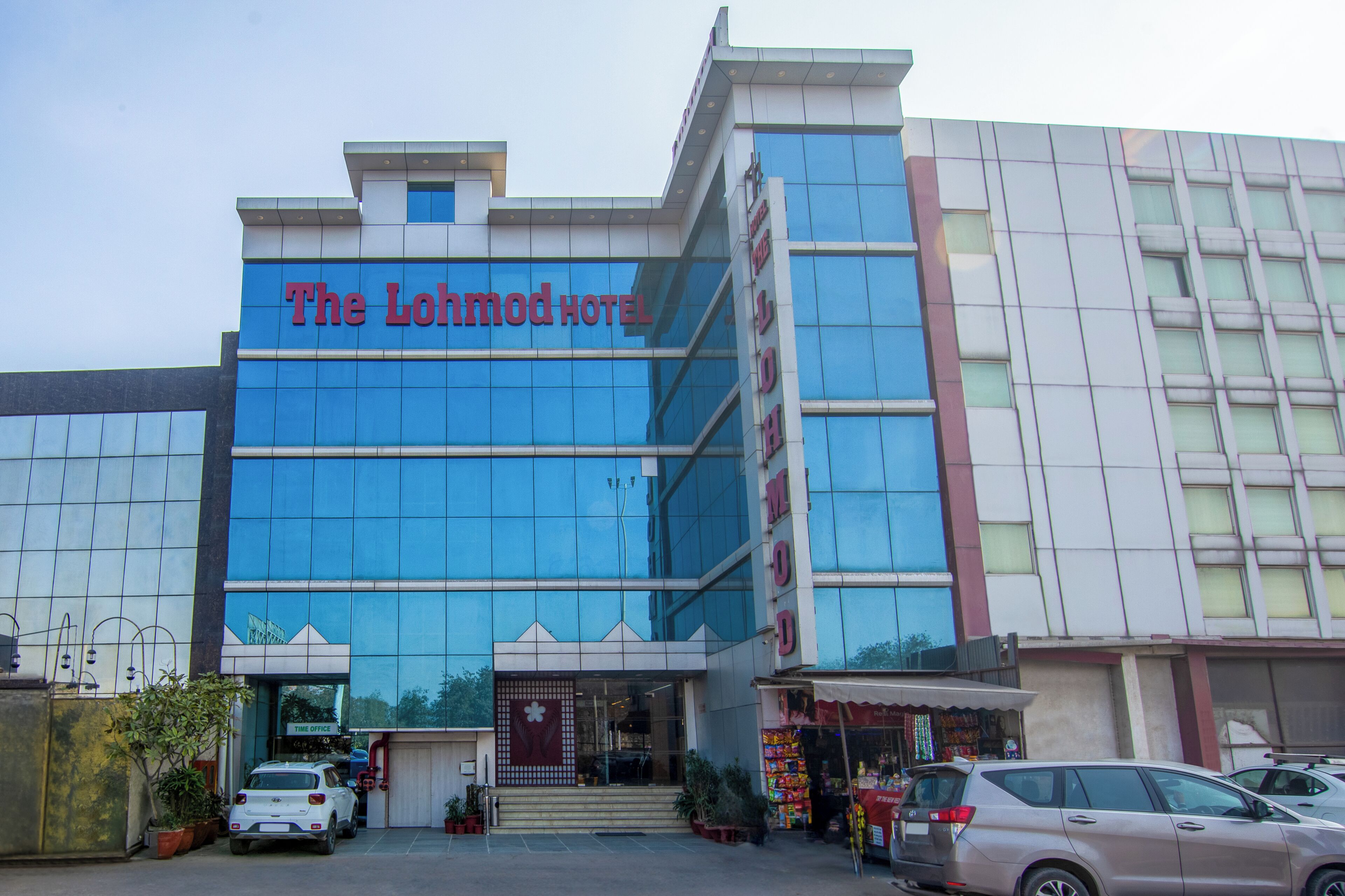 Foto - The Lohmod Suites Near Delhi IGI Airport with Free Airport Drop