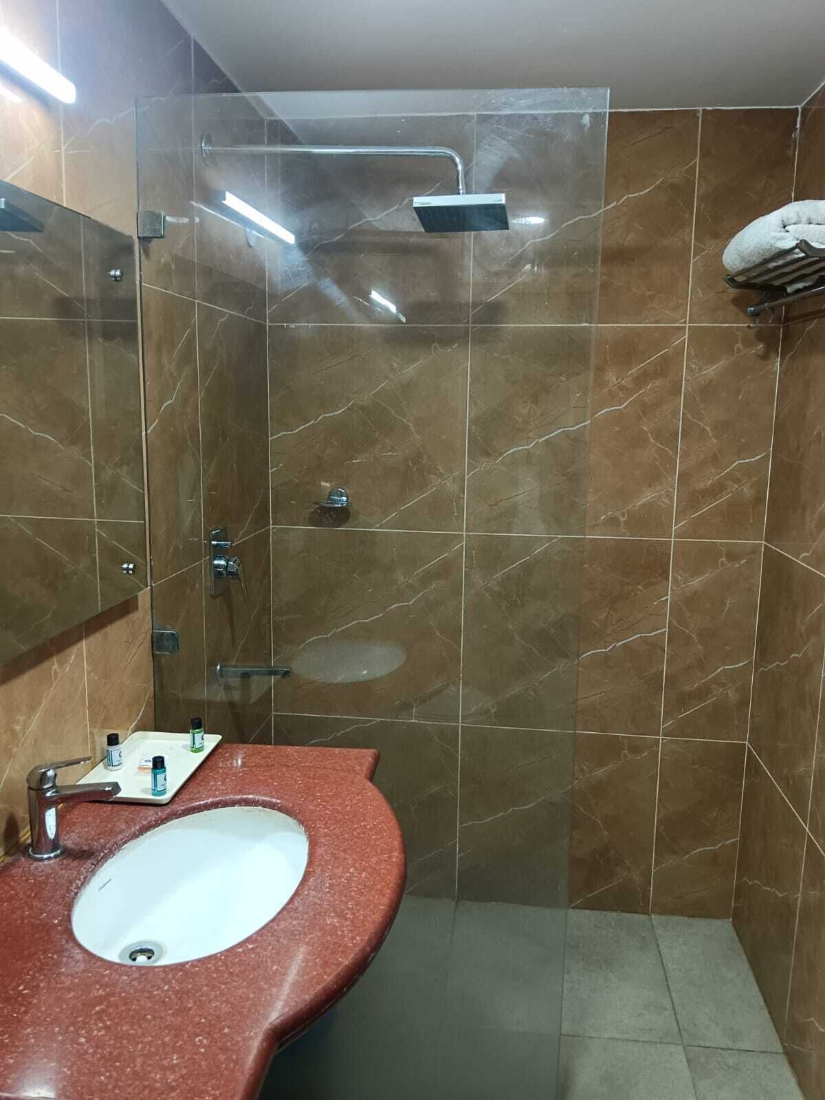 Foto - The Lohmod Suites Free Airport Drop - Opp Aerocity On Delhi-Gurugram Expressway