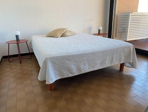Iron/ironing board