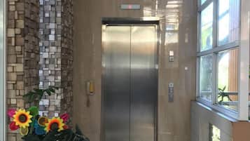 Condo, 1 habitación, vista a la ciudad | Interior