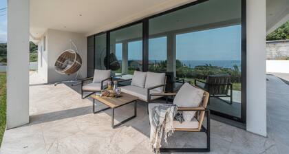 Auréa House - Luxury with an Ocean View