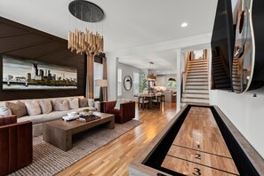 Smart TV, DVD player, stereo