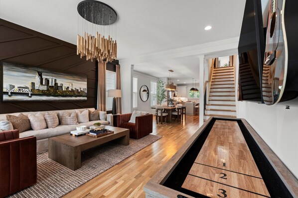 Smart TV, DVD player, stereo - The NASH | 8BR Designer Duplex w/ Hot Tub, Rooftops, Shuffleboard & More | Sleeps 24 (Nashville)