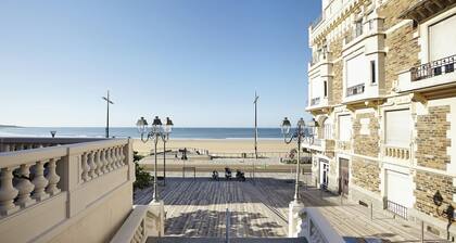 Maison pour 10 entiÚrement rénovée - terrasse
