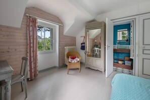 5 bedrooms, free WiFi