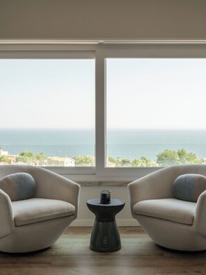 Interior - OCEAN VIEW LUXURY CONDO-Walk to Beach & Cascais with Spectacular Views of Sea (Estoril)