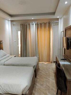 Double Room, Balcony, Mountain View | In-room safe, desk, laptop workspace, blackout curtains - Enter Pyramids Inn  (Giza)