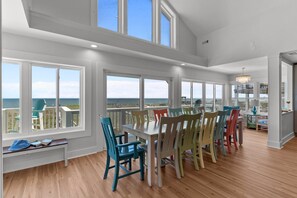 Dining - Oceanfront home - elevator, pool, dog friendly (Carolina Beach)
