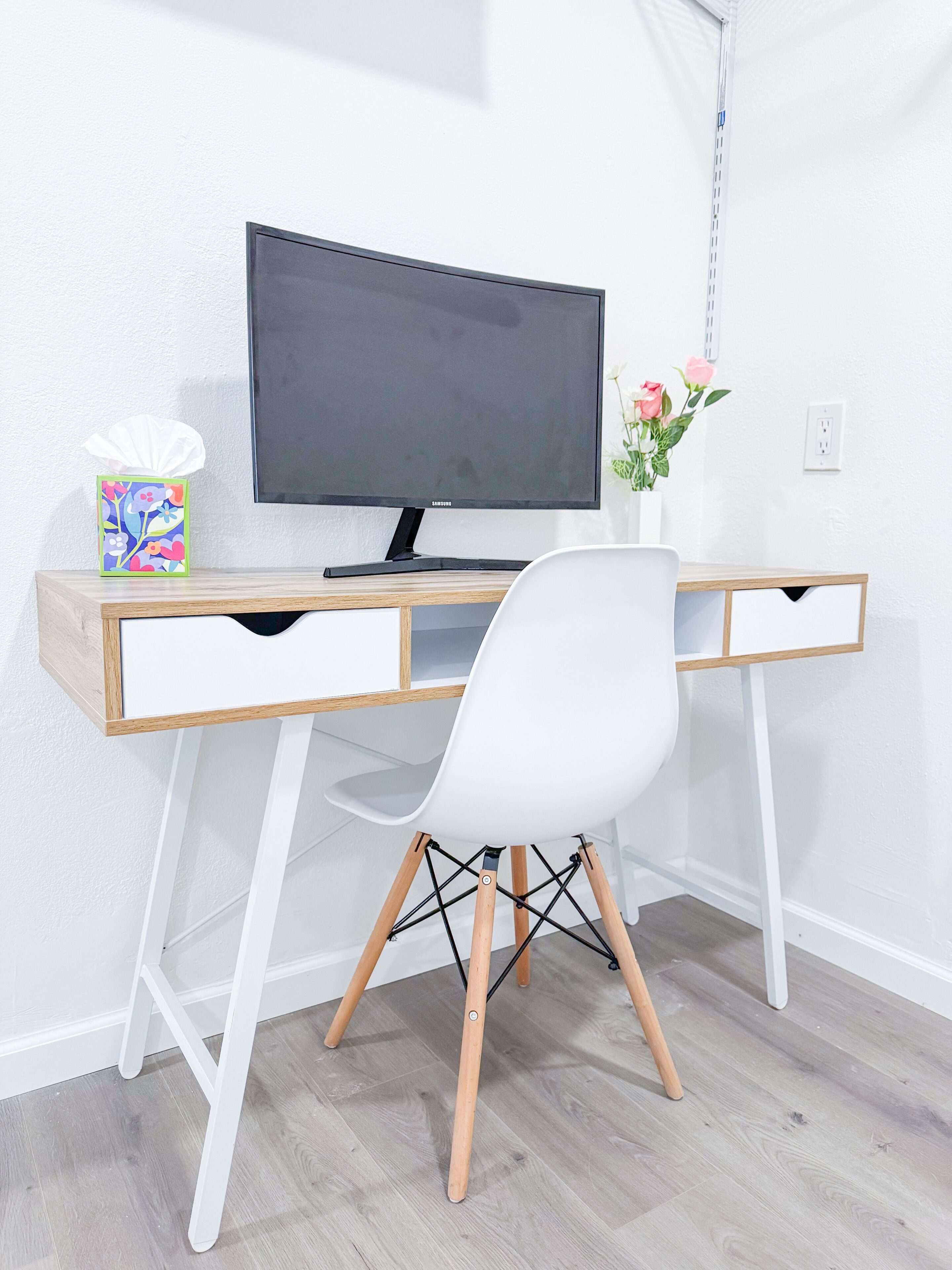 Setrika/meja setrika dan Wi-Fi gratis