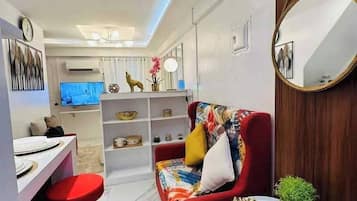 Apartment, 1 Bedroom | Living room