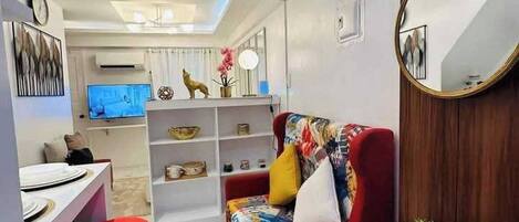 Apartment, 1 Bedroom | Living room